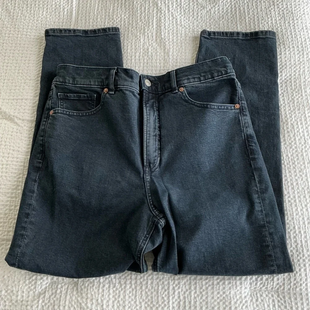 Express Super High Rise Mom Straight Leg Jeans - Picture 3 of 7
